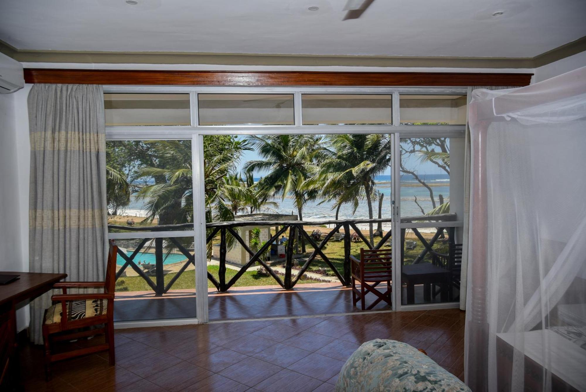 Coral Beach Resort Diani Beach Kültér fotó