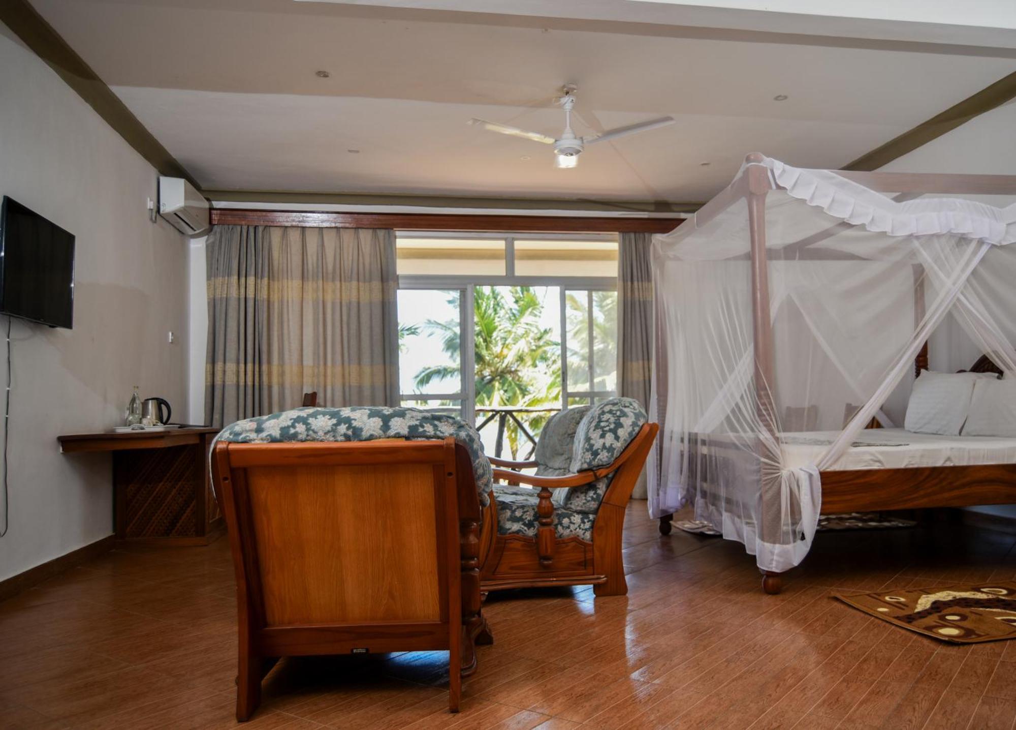 Coral Beach Resort Diani Beach Kültér fotó