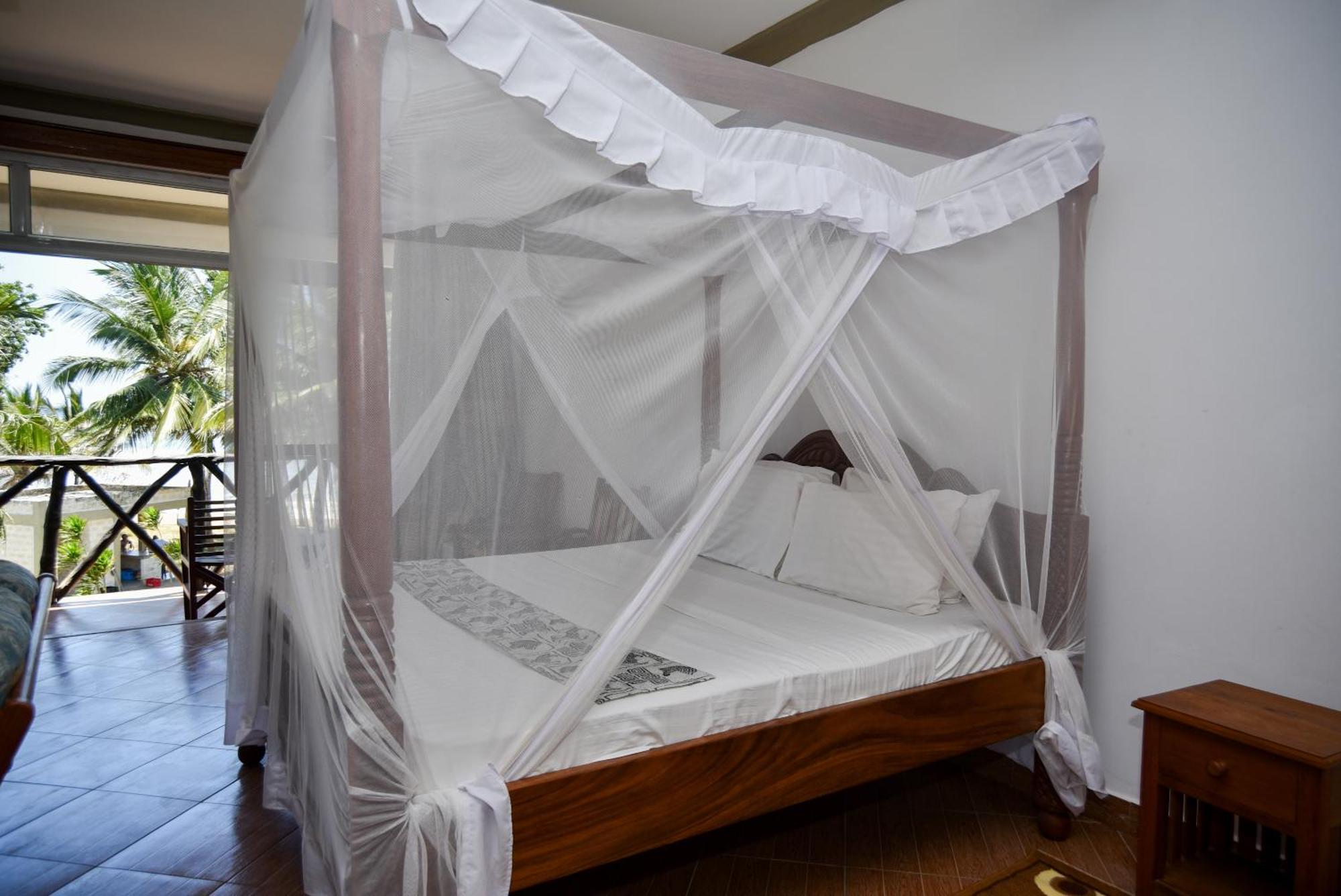 Coral Beach Resort Diani Beach Kültér fotó