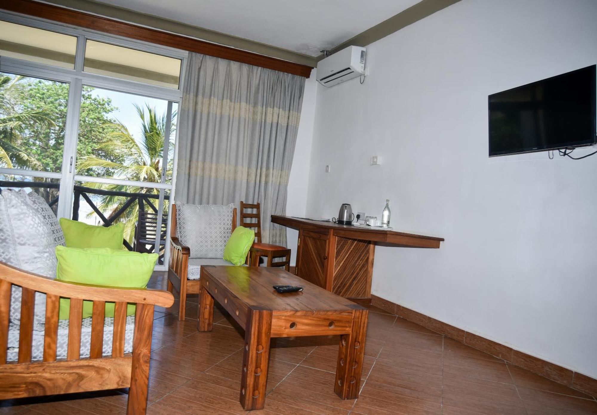 Coral Beach Resort Diani Beach Kültér fotó